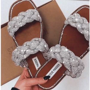 NEWBIE Steve Madden Rhinestones Sandals. never worn